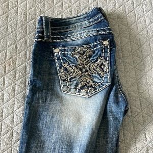 Miss Me signature cropped jeans size 27